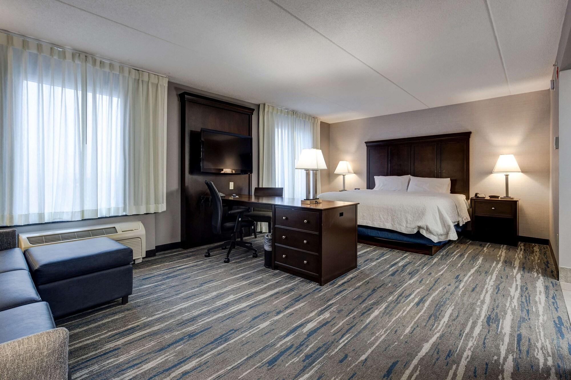 Hampton Inn & Suites By Hilton Брантфорд Экстерьер фото