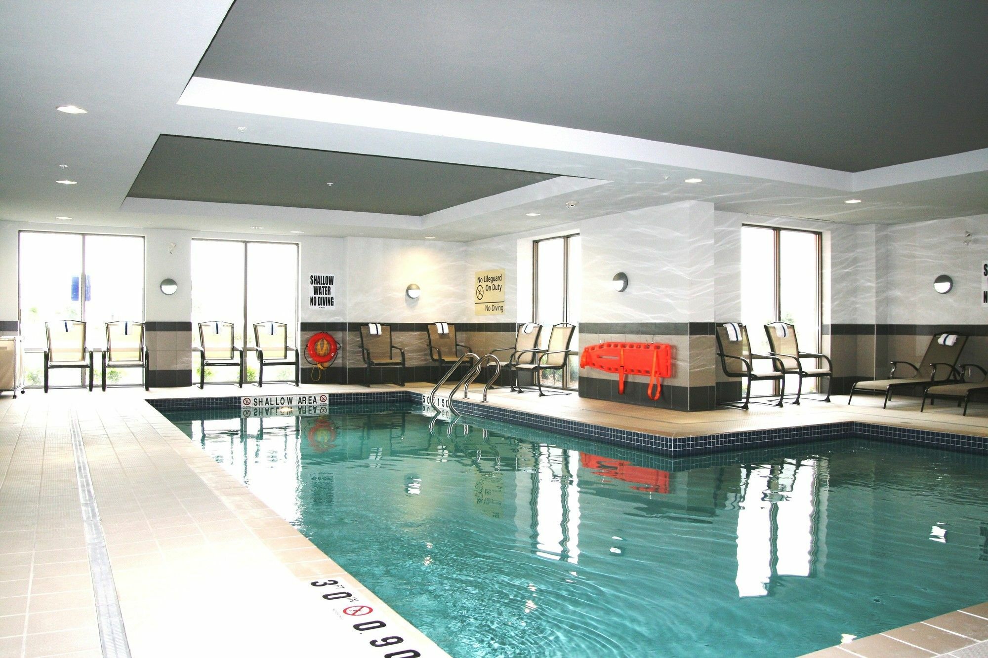 Hampton Inn & Suites By Hilton Брантфорд Экстерьер фото